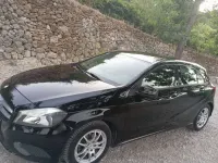 Gebraucht Mercedes A180 Style 122 PS (89 kW) 2014 Schwarz Kleinwagen