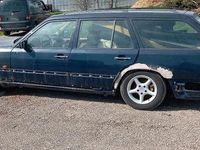 Gebraucht Mercedes E300 185 PS (136 kW) 1990 Blau Kombi