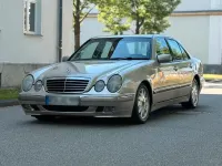 Gebraucht Mercedes E270 170 PS (125 kW) 2000 Gold Limousine