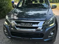 Gebraucht Isuzu D-Max 163 PS (119 kW) 2017 Grau Pickup