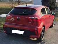 Gebraucht Kia Rio DREAM-TEAM Edition 109 PS (80 kW) 2016 Rot Kleinwagen