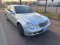 Gebraucht Mercedes E240 177 PS (130 kW) 2004 Grau Limousine