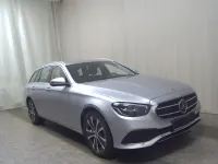 Używany Mercedes E300 306 KM (225 kW) 2021 Srebrny Kombi