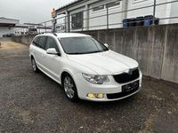 Gebraucht Skoda Superb Elegance 140 PS (102 kW) 2012 Weiß Kombi