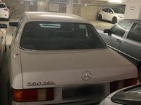 Gebraucht Mercedes 560 242 PS (177 kW) 1987 Weiß Limousine
