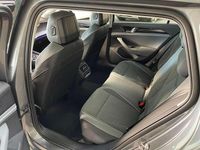 Gebraucht VW Passat Business 150 PS (110 kW) 2024 Diabasgrau metallic Kombi