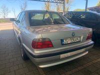 Usata BMW 740 245 CV (180 kW) 2000 Argento Berlina