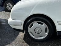 Brugt Mercedes E280 193 HK (141 kW) 1996 Hvid Sedan