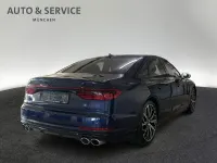 Gebraucht Audi S8 571 PS (419 kW) 2023 Blau Limousine