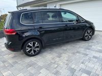 gebraucht VW Touran 1.5 TSI Highline LED*AHK*Navi*8-fach