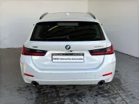 Gebraucht BMW 330 Performance 286 PS (210 kW) 2022 Mineralweiss met. Kombi