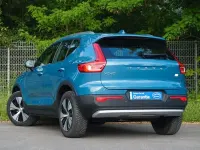 Używany Volvo XC40 211 KM (155 kW) 2022 Niebieski SUV