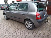Gebraucht Renault Clio II 75 PS (55 kW) 2002 Grau Kleinwagen