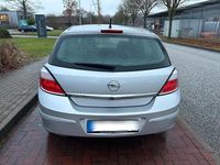 Gebraucht Opel Astra 90 PS (66 kW) 2007 Silber Kleinwagen