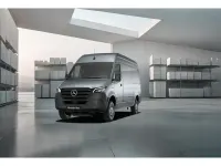 Gebraucht Mercedes Sprinter 190 PS (139 kW) 2025 Silber Van
