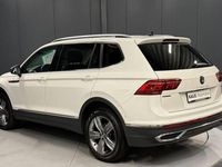 Gebraucht VW Tiguan Allspace Elegance 150 PS (110 kW) 2022 Pure white SUV