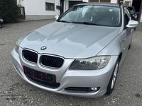 Gebraucht BMW 318 143 PS (105 kW) 2011 Silber Kombi