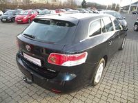 Gebraucht Toyota Avensis Edition 126 PS (92 kW) 2011 Blau metallic Kombi