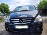 gebraucht Mercedes B160 guter Zustand, wenig KM, Navi, Sitzhz.,AHK,Rentn.