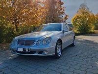 Gebraucht Mercedes E200 Classic 122 PS (89 kW) 2003 Silber Limousine