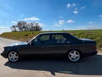 Gebraucht Mercedes E300 147 PS (108 kW) 1992 Braun Limousine