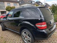 Gebraucht Mercedes ML280 190 PS (139 kW) 2008 Schwarz SUV