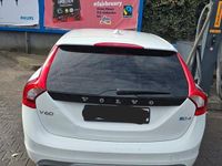 Gebraucht Volvo V60 R-Design 190 PS (139 kW) 2018 Weiß Kombi