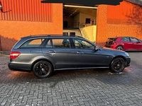 Gebraucht Mercedes E250 204 PS (150 kW) 2009 Grau Kombi