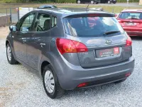 Gebraucht Kia Venga 90 PS (66 kW) 2010 Grau Kleinwagen