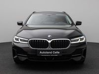 Gebraucht BMW 520 M Sport 190 PS (139 kW) 2023 Schwarz 2668 Kombi