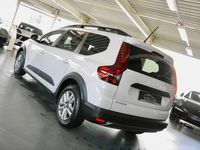 Second-hand Dacia Jogger Expression 101 CP (74 kW) 2023 Alb Monovolum