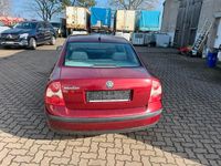 Gebraucht VW Passat 102 PS (75 kW) 2001 Rot Limousine