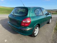 Gebraucht Nissan Almera 90 PS (66 kW) 2001 Grün Kleinwagen