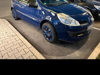 Gebraucht Renault Clio III 75 PS (55 kW) 2006 Blau Coupé