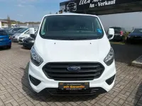 Gebraucht Ford 300 Trend 131 PS (96 kW) 2020 Weiß Van / Kleinbus