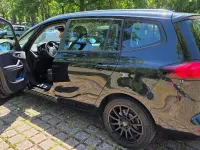 Gebraucht Opel Zafira Tourer Edition 136 PS (100 kW) 2012 Schwarz Van / Kleinbus