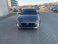 Gebraucht Hyundai i30 Trend 110 PS (80 kW) 2017 Grau Limousine