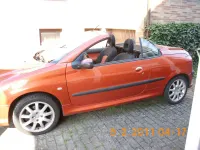 Gebraucht Peugeot 206 CC 136 PS (100 kW) 2002 Orange Cabrio