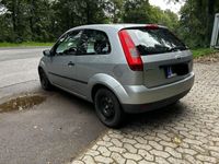 gebraucht Ford Fiesta 1.3