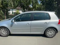 Gebraucht VW Golf V 102 PS (75 kW) 2007 Silber Kleinwagen