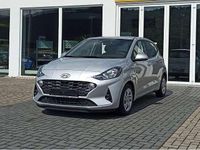 Gebraucht Hyundai i10 Select 67 PS (49 kW) 2022 Silber Kleinwagen
