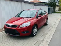 Gebraucht Ford Focus 101 PS (74 kW) 2009 Rot Kleinwagen