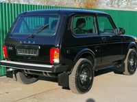 Neu Lada niva 83 PS (61 kW) 2026 Schwarz SUV