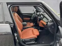 Käytetty Mini Cooper 136 HP (100 kW) 2023 Musta Viistoperä