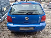 Second-hand VW Polo Edition 75 CP (55 kW) 2001 Albastru Berlinǎ