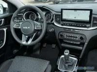 Nieuw Kia Ceed 101 PK (74 kW) 2025 Wit Hatchback