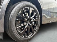 Neu Mazda CX-80 Homura-Line 254 PS (186 kW) 2025 Machine grey SUV