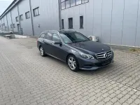 Gebraucht Mercedes E220 Avantgarde 170 PS (125 kW) 2015 Grau Limousine
