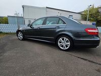 Gebraucht Mercedes E220 Avantgarde 170 PS (125 kW) 2011 Grau Limousine