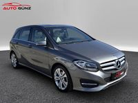 Gebraucht Mercedes B180 Urban 122 PS (89 kW) 2017 Grau Van / Kleinbus